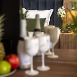 Palms 4*
