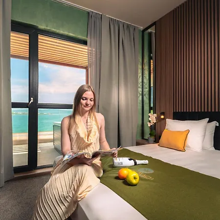 Palms Hotel 4*